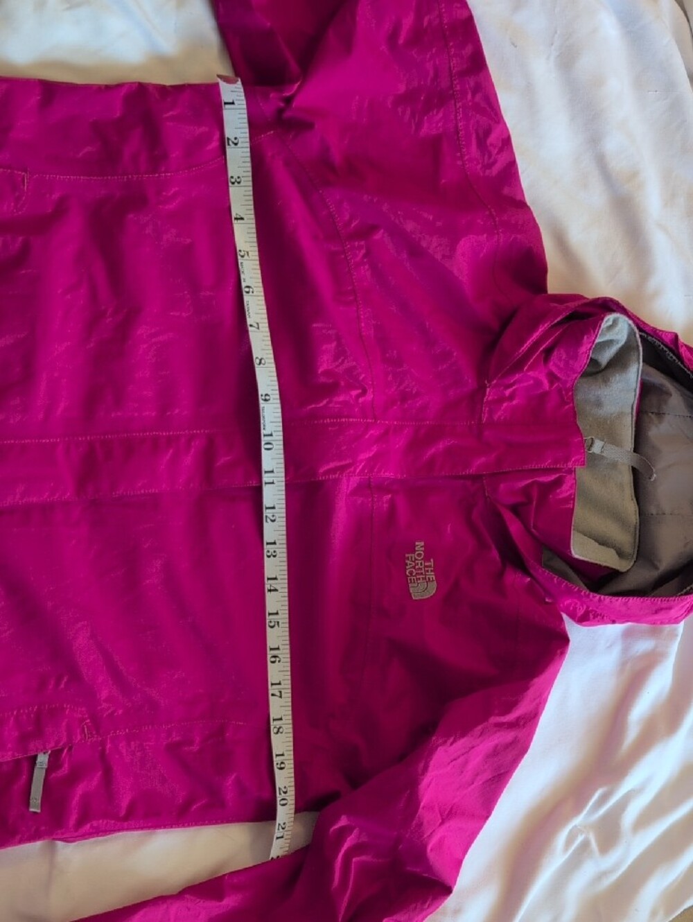 The North Face Girl's Hooded Rain Jacket - Picture 11 of 14